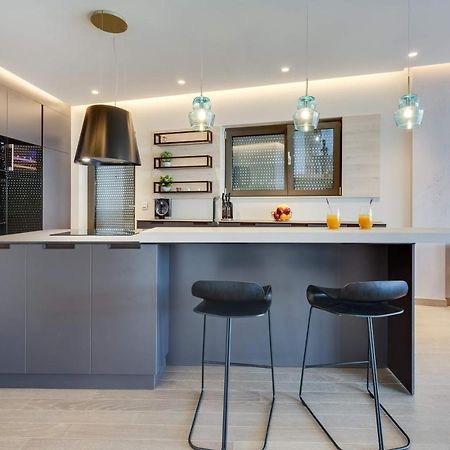 Shell Luxury Residences With Pool And Whirlpool Zadar Eksteriør bilde