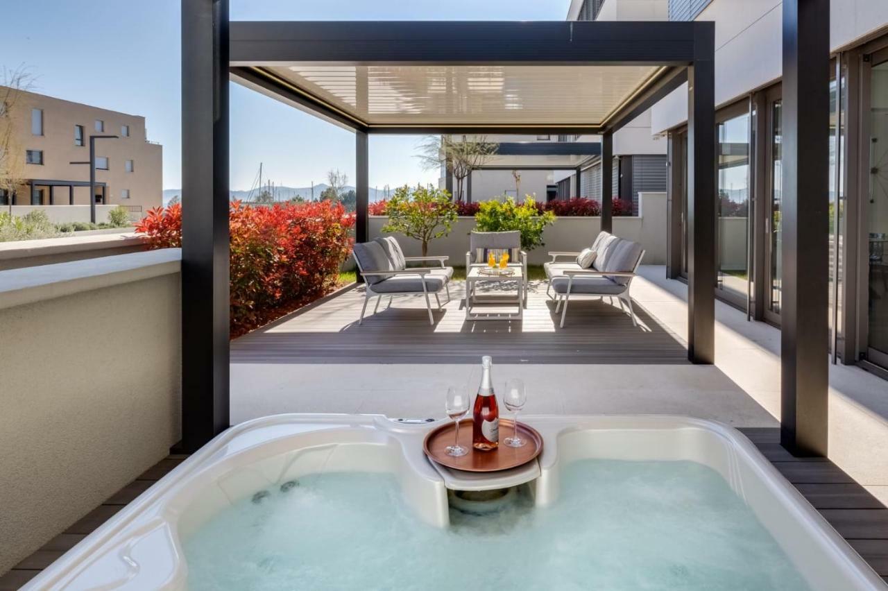 Shell Luxury Residences With Pool And Whirlpool Zadar Eksteriør bilde