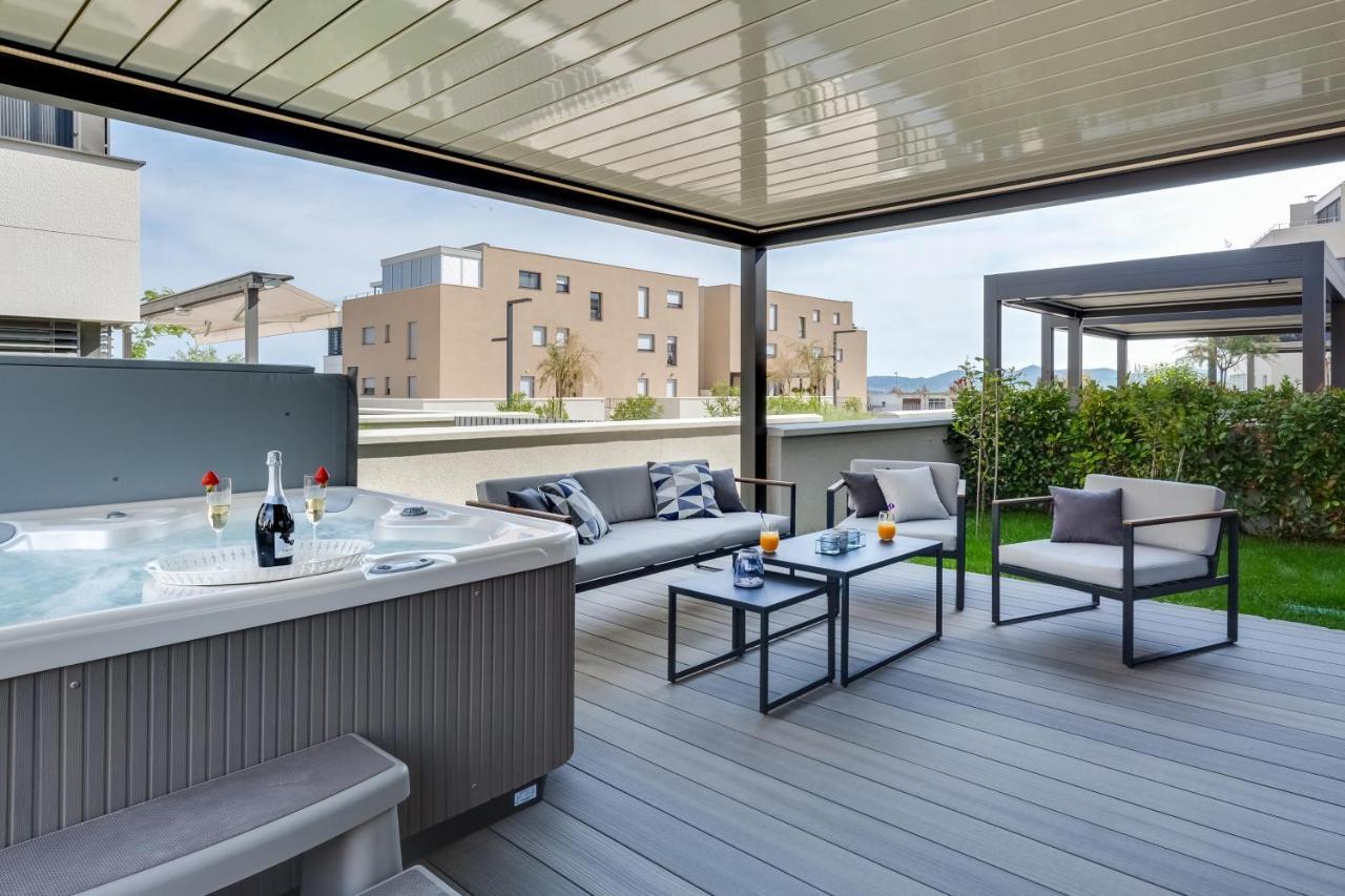 Shell Luxury Residences With Pool And Whirlpool Zadar Eksteriør bilde
