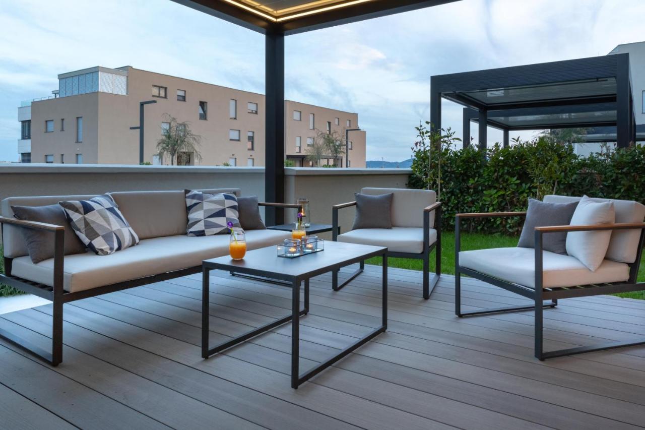 Shell Luxury Residences With Pool And Whirlpool Zadar Eksteriør bilde